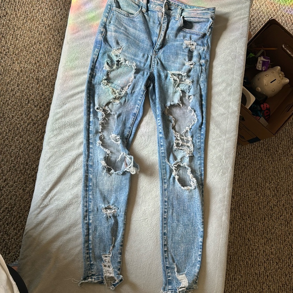 American eagle distressed jegging